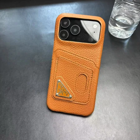 プラダiphone17proケース シュリンクレザー