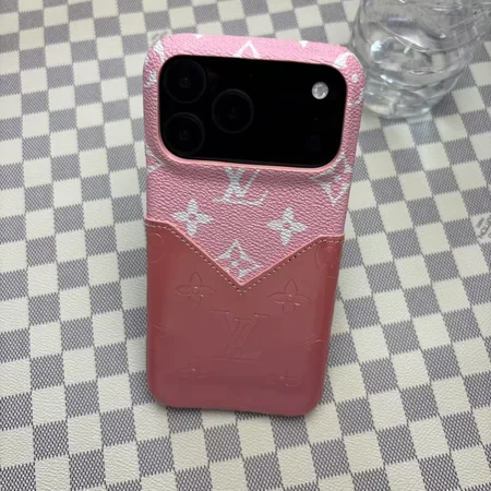 ブランド アイフォーン 15 スマホケース