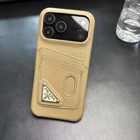 プラダiphone17proケース シュリンクレザー