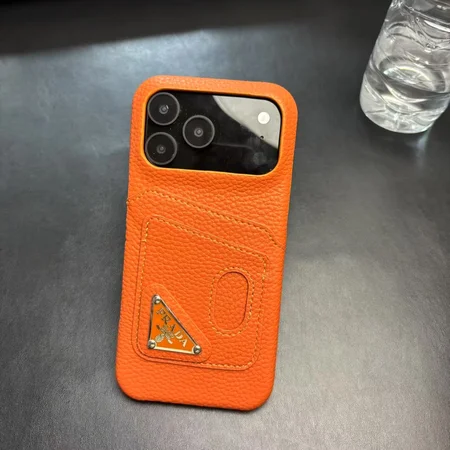 プラダiphone17proケース シュリンクレザー