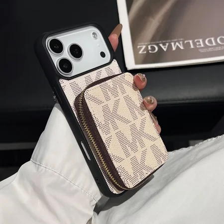 マイケルコース iPhone17 ケース