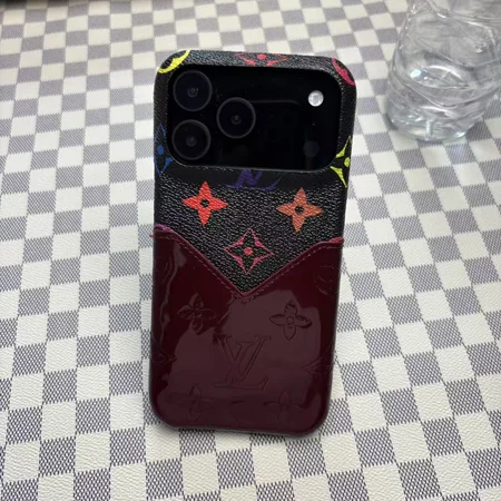 ブランド アイフォーン 15 スマホケース