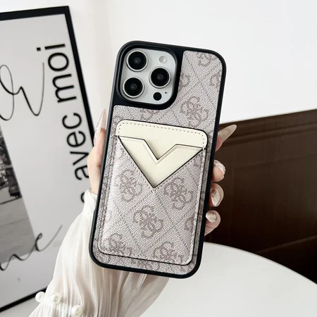 Guess iPhone17Pro ケース
