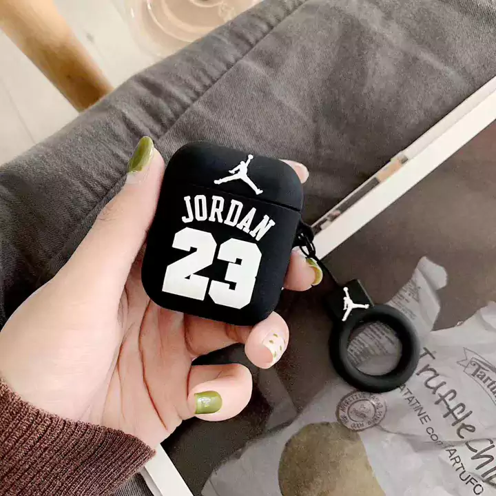 AIR Jordan イヤホン 収納