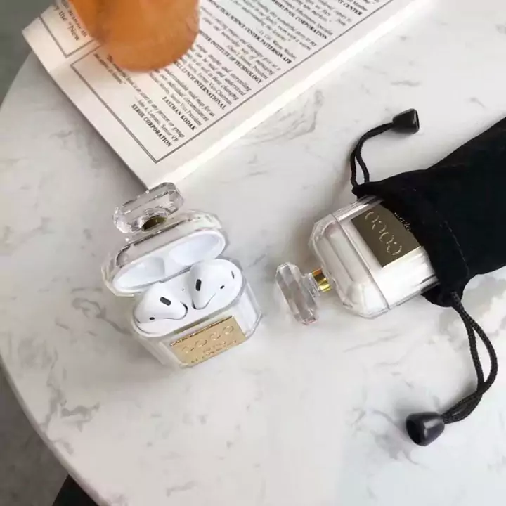 シャネル イヤホンケース