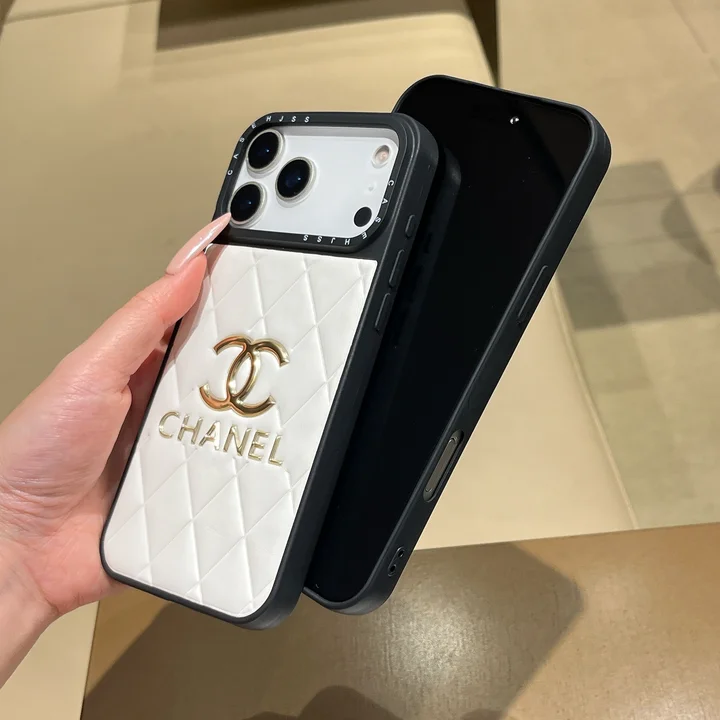  CHANEL メタルロゴ ケース