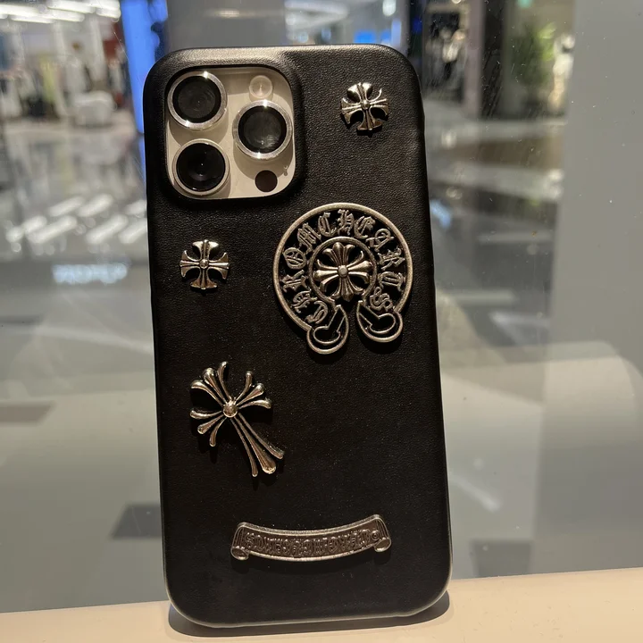 クロームハーツiphone17promaxケース アイコン付き
