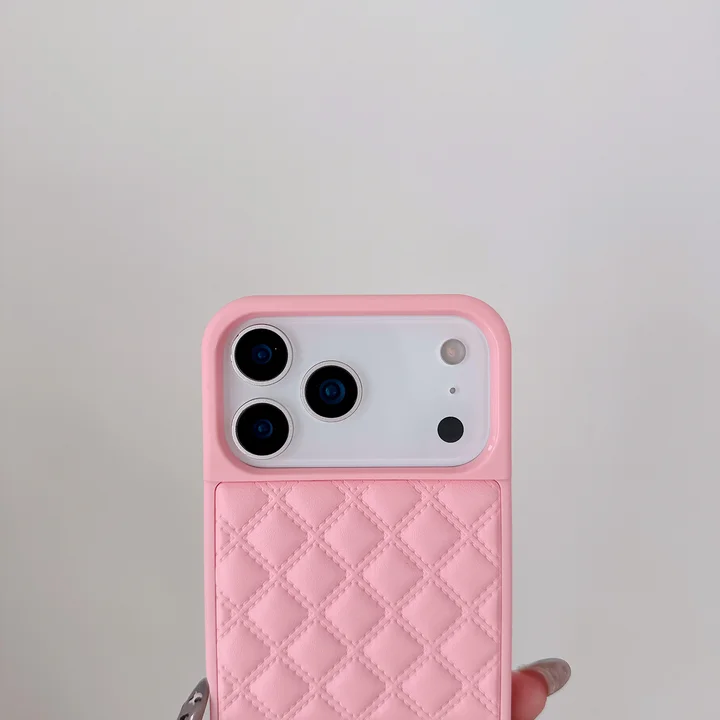  iPhone16Pro キルティングレザー ケース